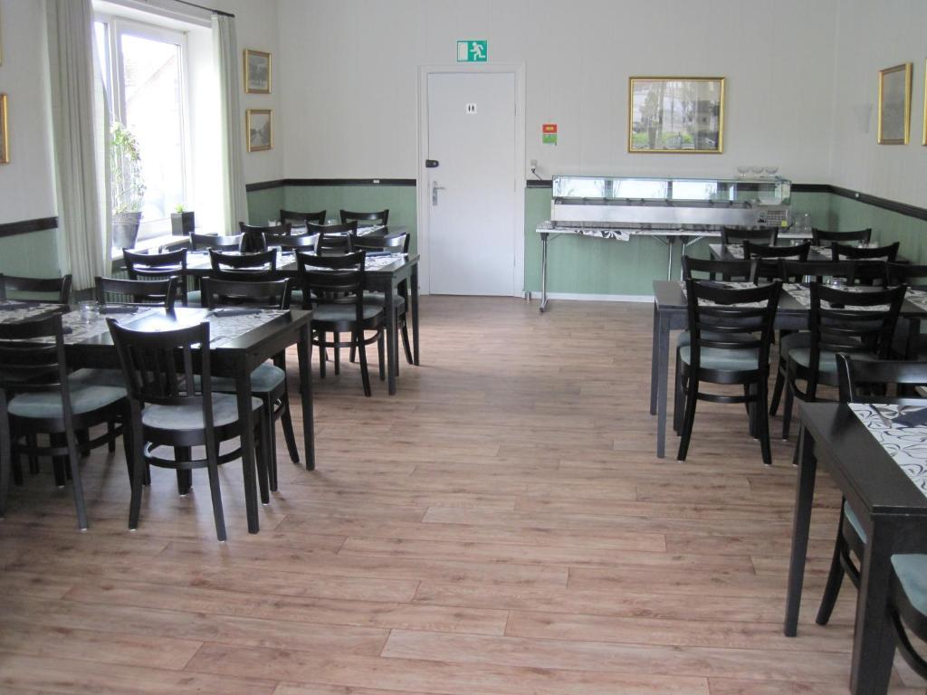 Turisthotellet Oksbøl Bagian luar foto
